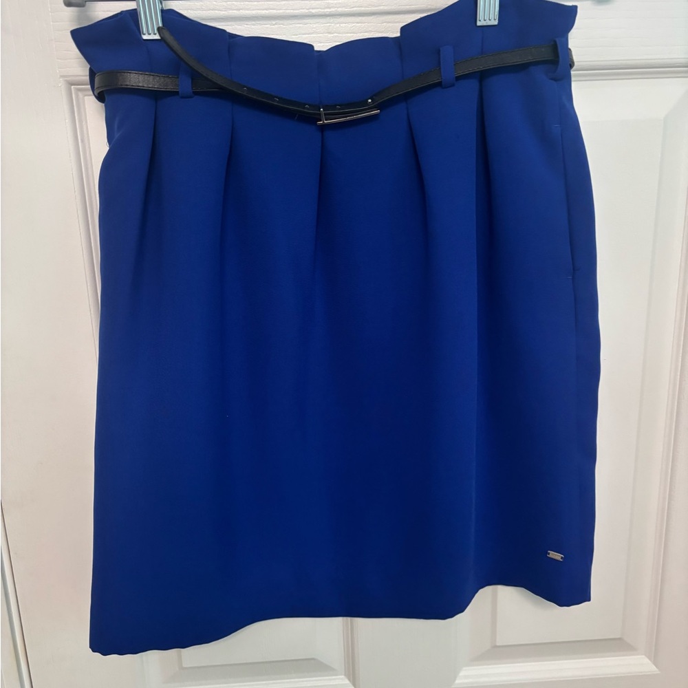 Tommy Hilfiger Elegant Blue A-Line Skirt with Belt. Size 8
